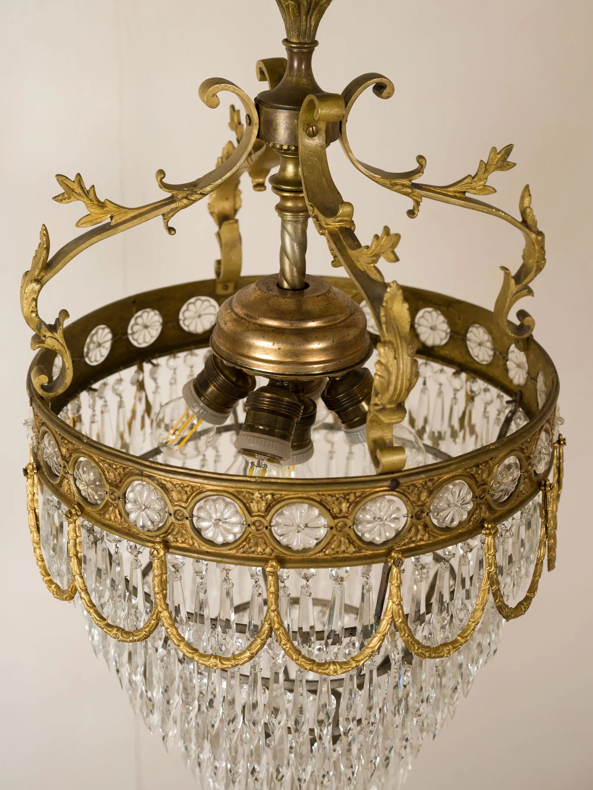 Lampadario visto dall'alto| Lo Stile Italiano