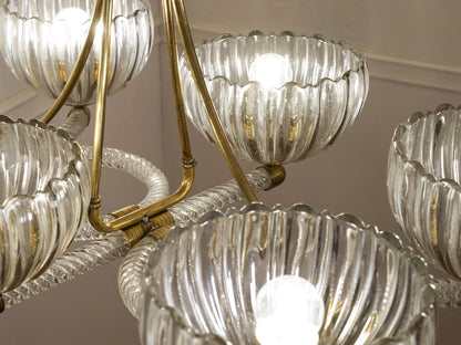 Lampadario di Murano in stile Art Déco illuminato da sei luci. | Lo Stile Italiano
