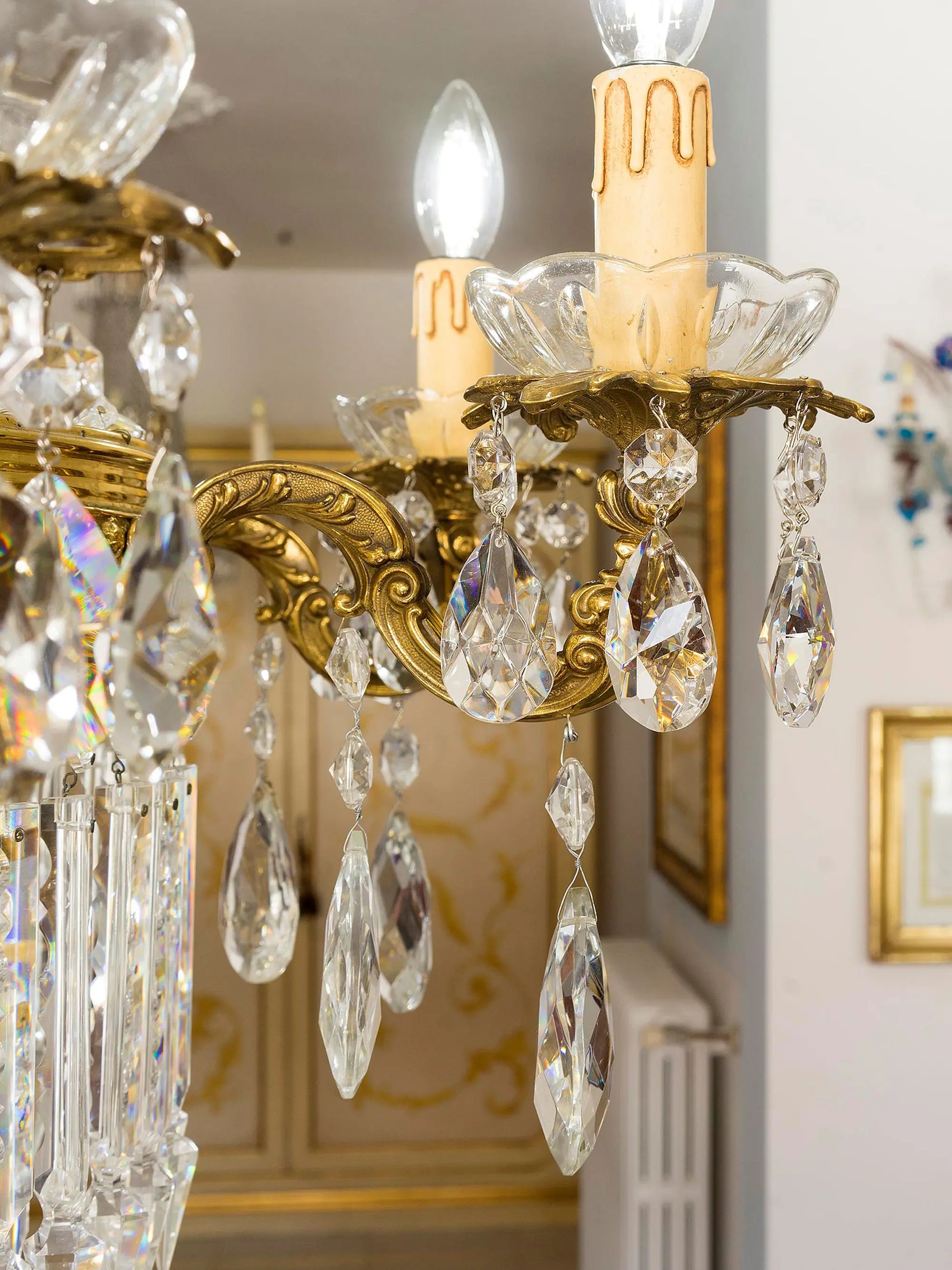 lampadario a 8 bracci e 12 luci | Lo Stile Italiano