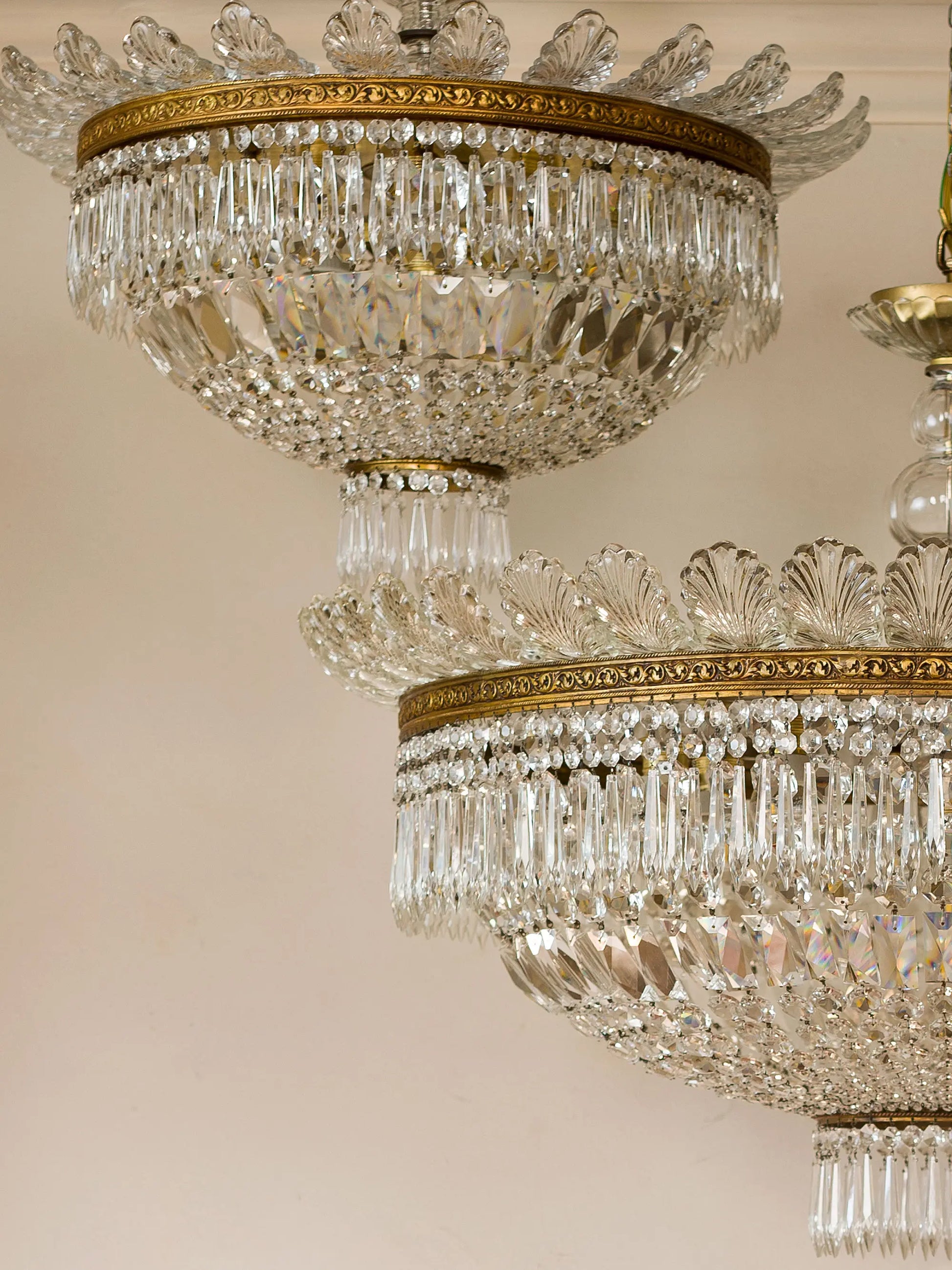 Plafoniera d’epoca in cristallo molato Boemia, produzione italiana anni ’40. | Lo Stile Italiano