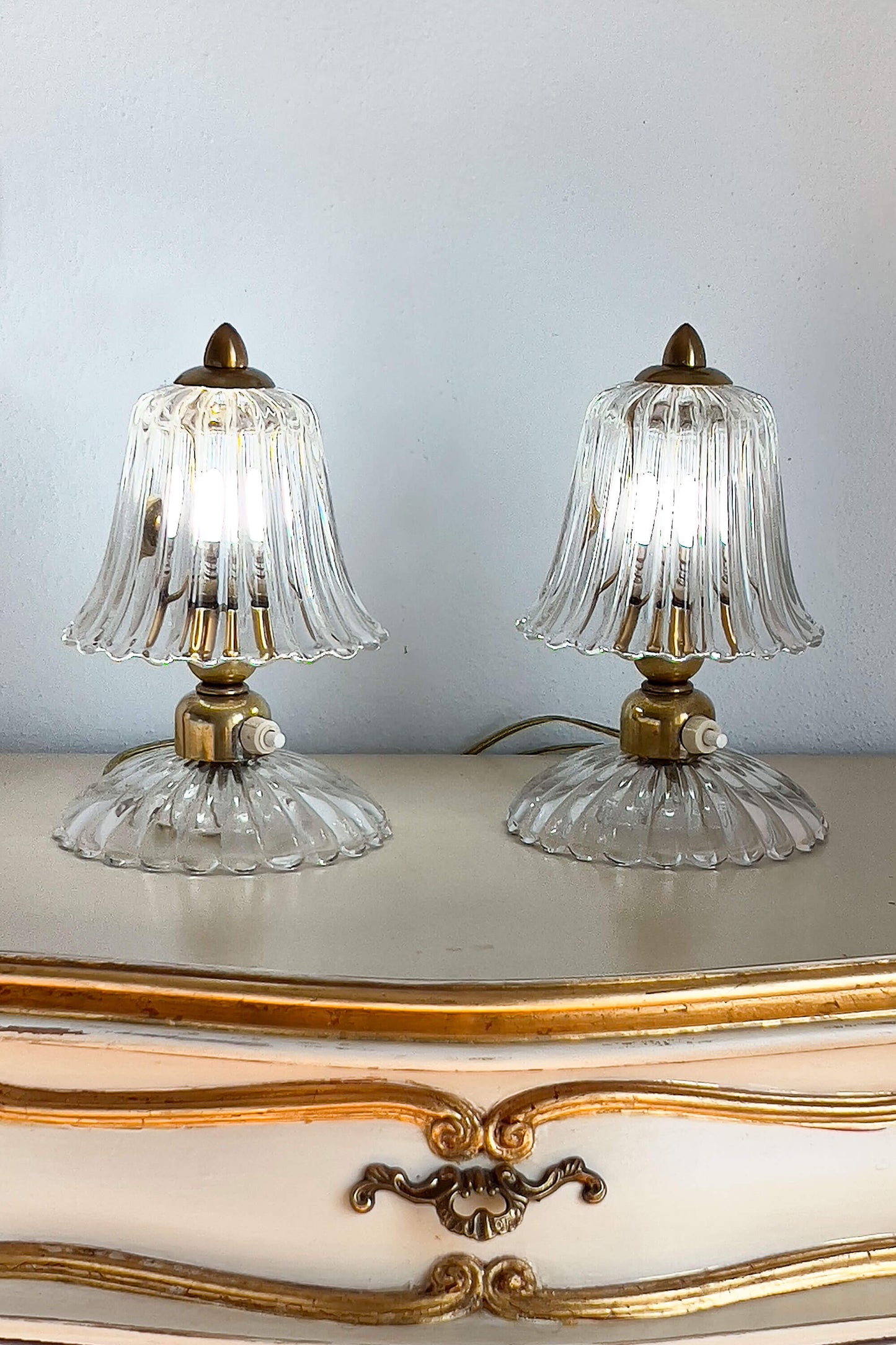 Lampade da comodino in vetro di Murano anni '40, Barovier & Toso. Eleganza autentica e luce soffusa. | Lo Stile Italiano
