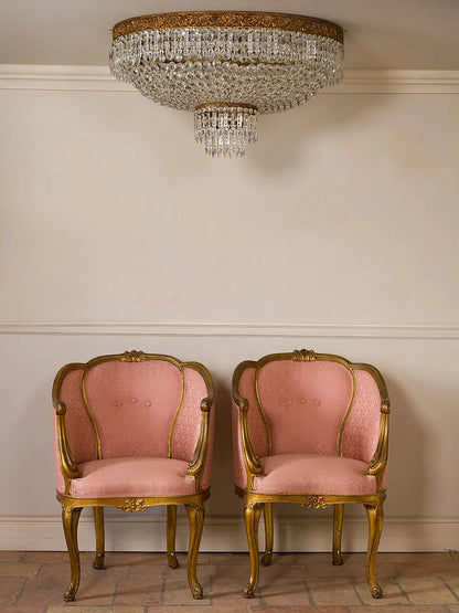 Lampadario da soffitto elegante stile parigino, fotografato con coppia di poltrone antiche Napoleone III - Lo Stile Italiano
