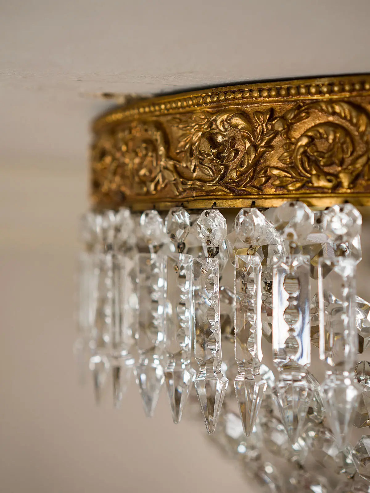 Plafoniera ovale da soffitto retrò. - Lo Stile Italiano