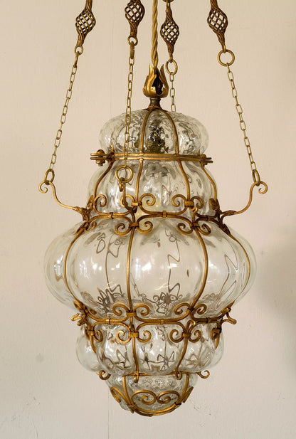 Lampada con luce centrale.| Lo Stile Italiano