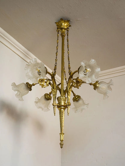 Lampadario da soggiorno con catene in ottone  | Lo Stile Italiano