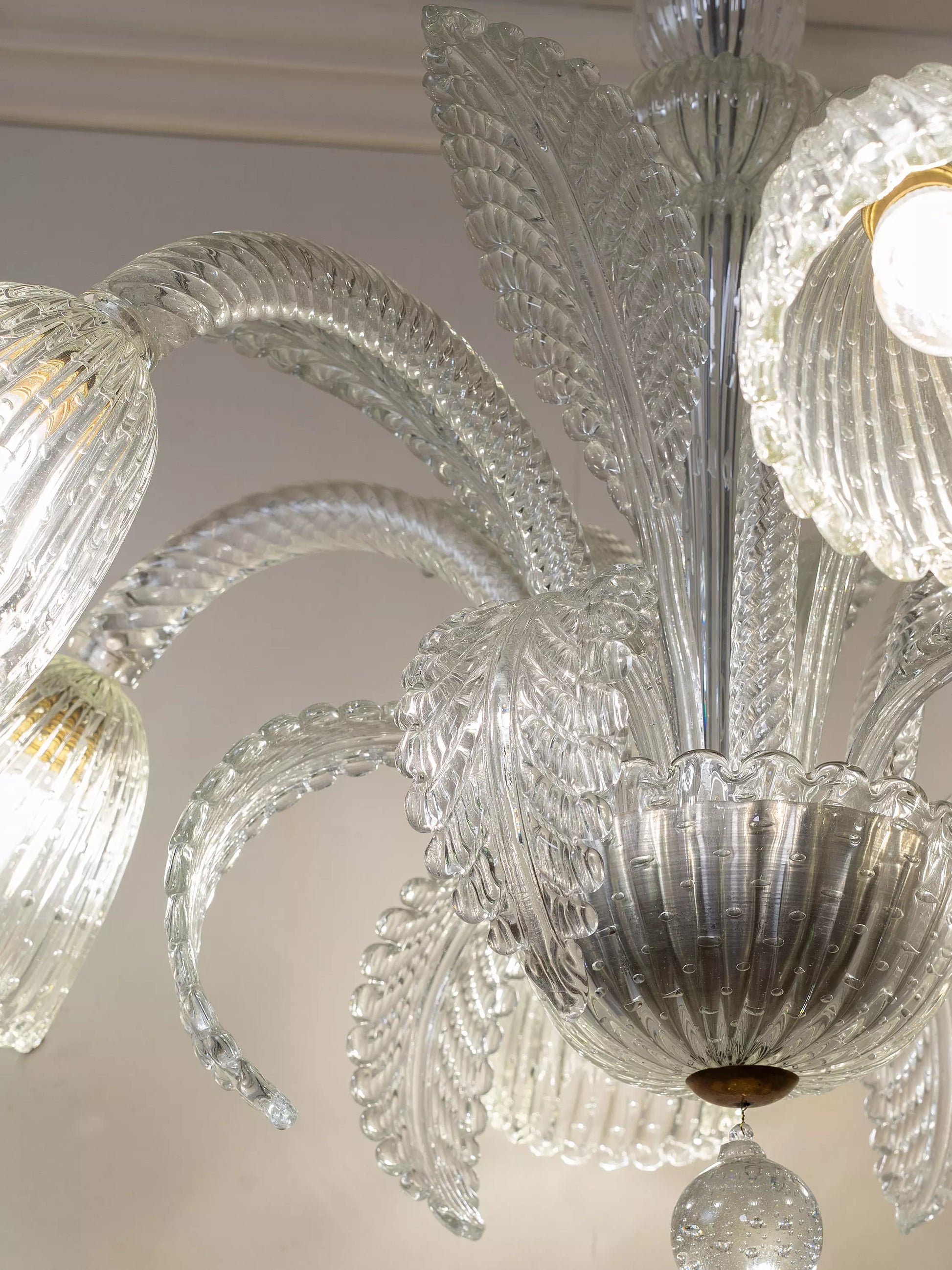 Lampadario Art Déco Murano bullicante con sei luci e bracci torchon, anni ’30 | Lo Stile Italiano