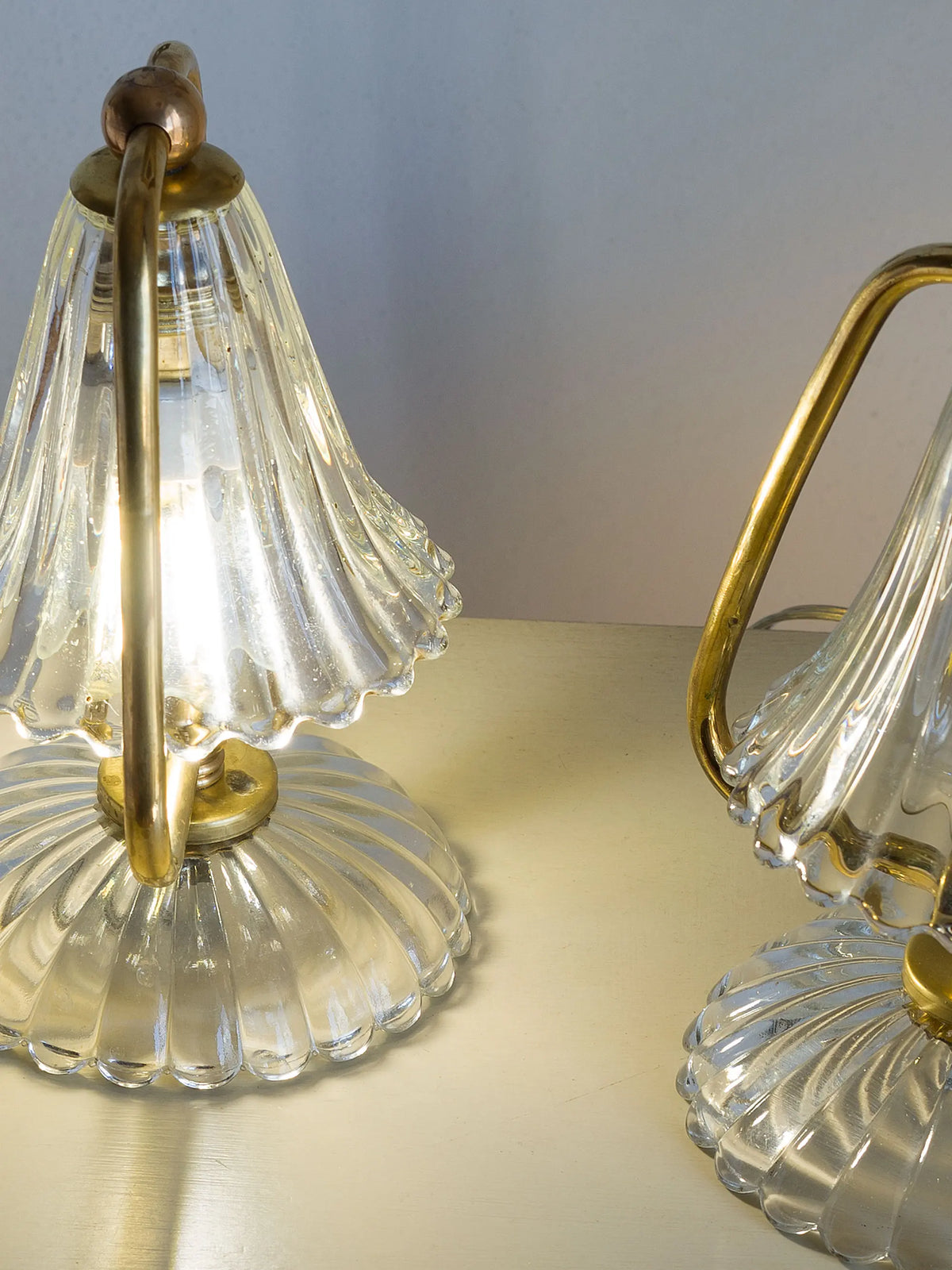 Lampade da tavolo in vetro di Murano con una luce centrale | Lo Stile Italiano 