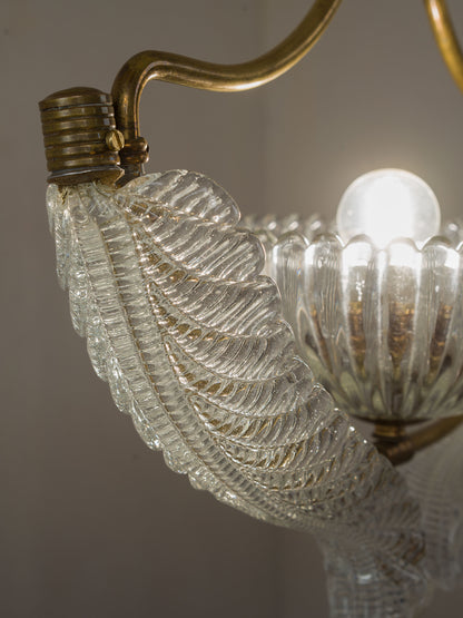 Vista laterale del lampadario Barovier & Toso in vetro di Murano | Lo Stile Italiano 