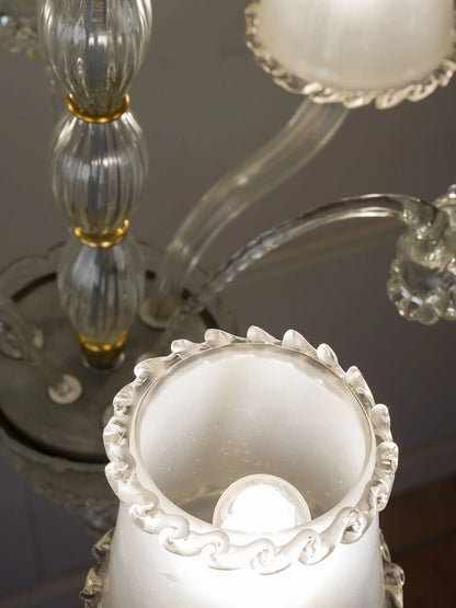 Lampadario veneziano vintage con paralumi satinati e vetro martellato | Lo Stile Italiano 
