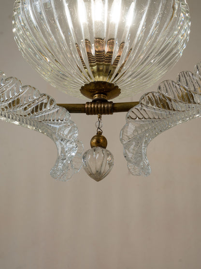 Dettaglio della goccia endente del lampadario di Murano | Lo Stile Italiano 