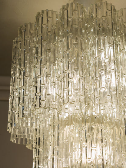Detail of the textured Murano glass in the Tronchi style | Lo Stile Italiano