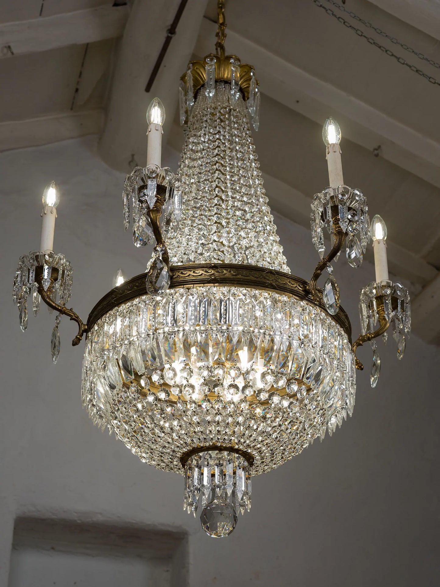 Importante lampadario d'antiquariato italiano in bronzo e cristallo con illuminazione a 18 luci | Lo Stile Italiano