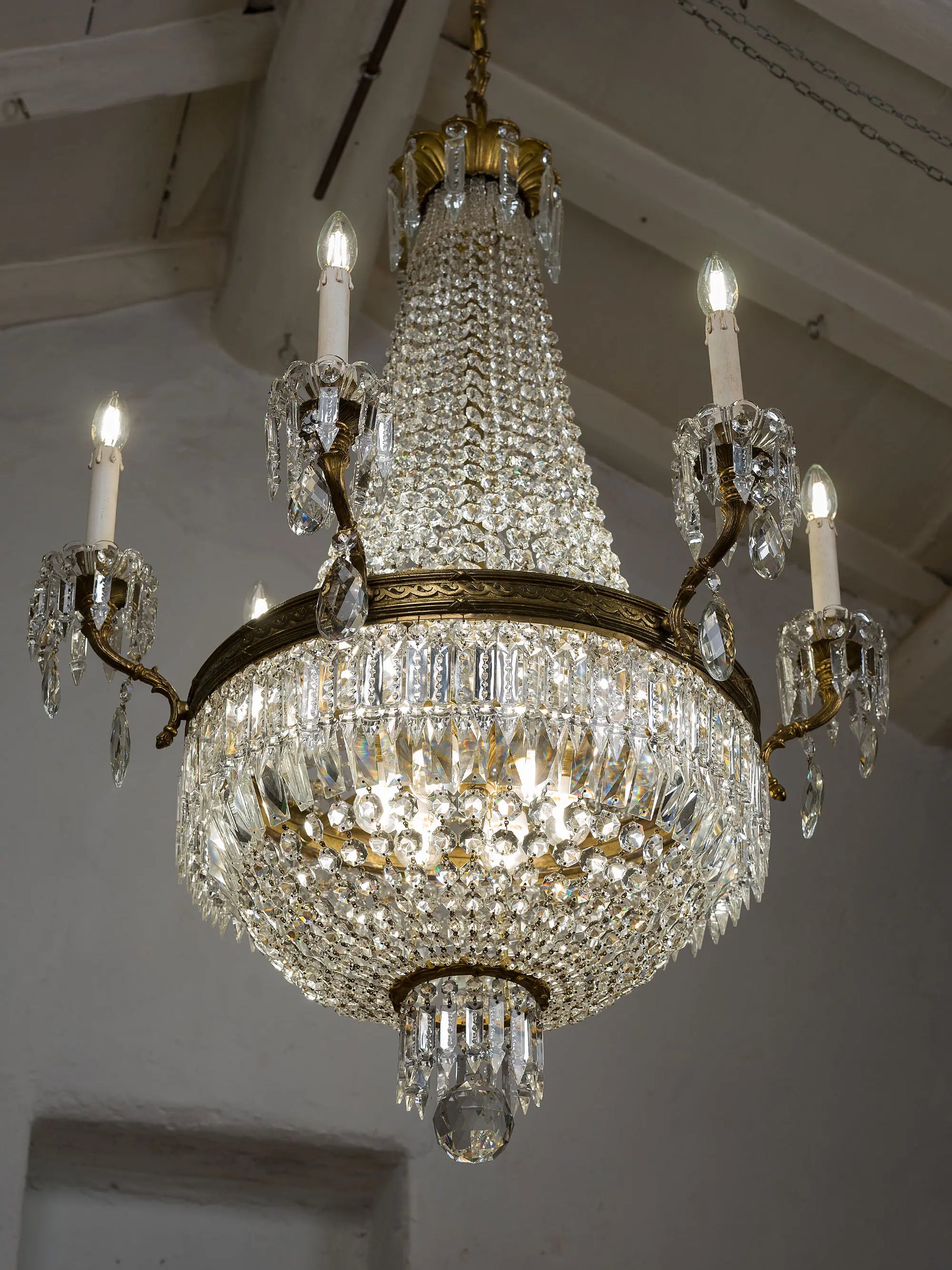 Importante lampadario d'antiquariato italiano in bronzo e cristallo con illuminazione a 18 luci | Lo Stile Italiano