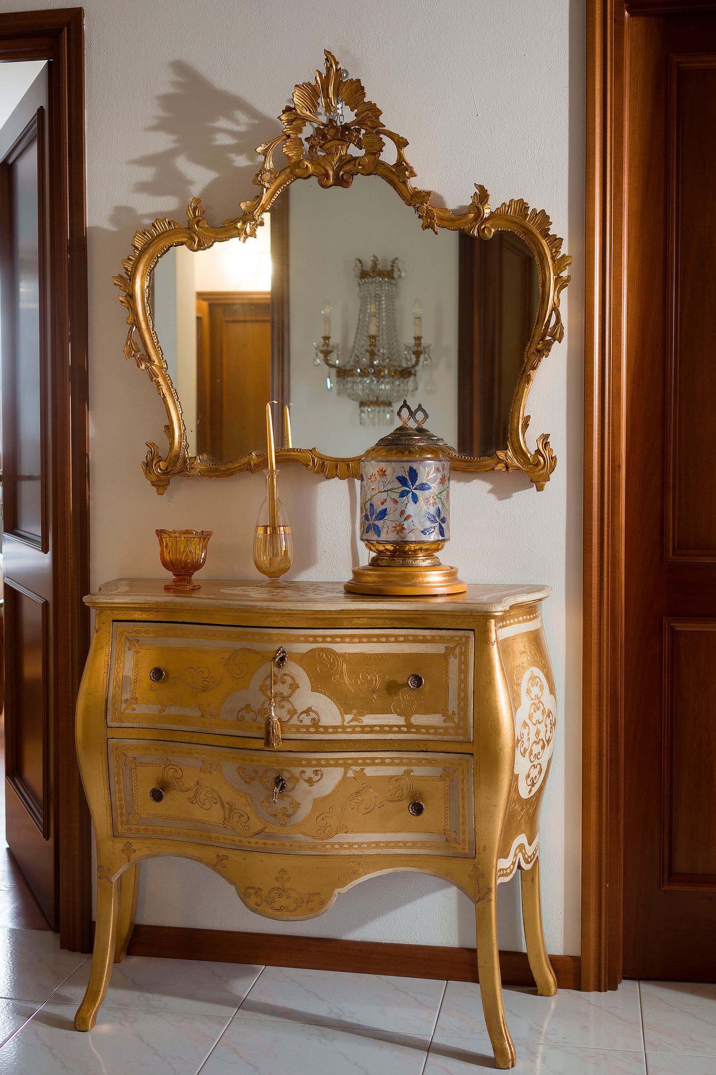 Specchiera Stile Luigi XV (Rococò), in Legno intagliato e dorato