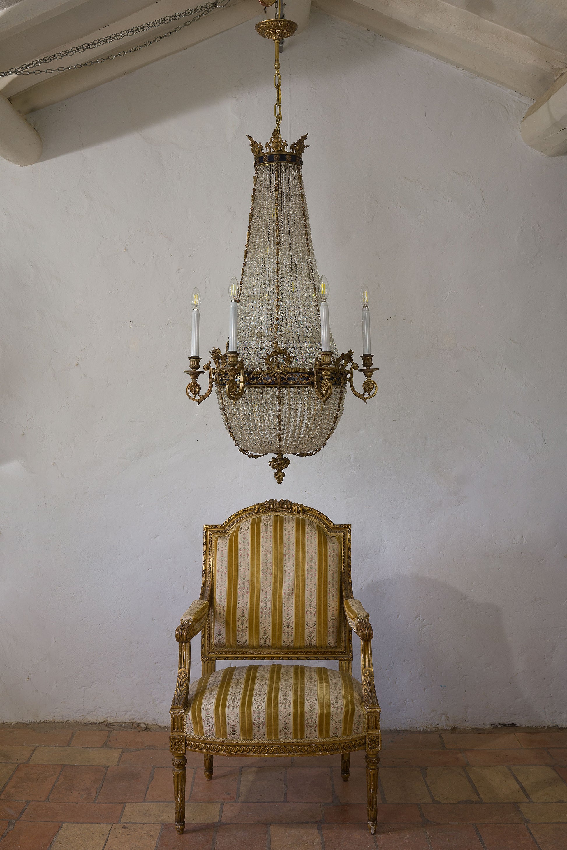 Antico lampadario Art Nouveau, con preziose fusioni in bronzo e sfere di cristallo, 15 luci-Lo Stile Italiano