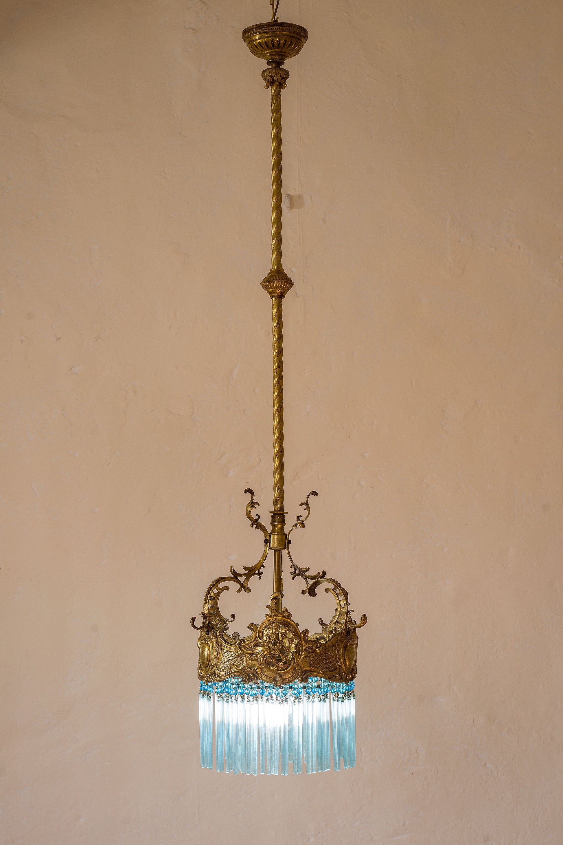 Lampadario antico, periodo fine '800 con 1 luce centrale-Lo Stile Italiano