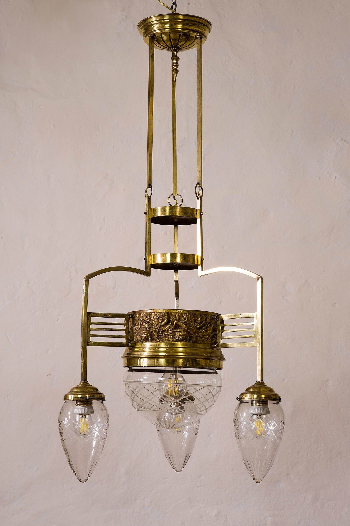 Elegante lampadario liberty da soggiorno. | Lo Stile Italiano