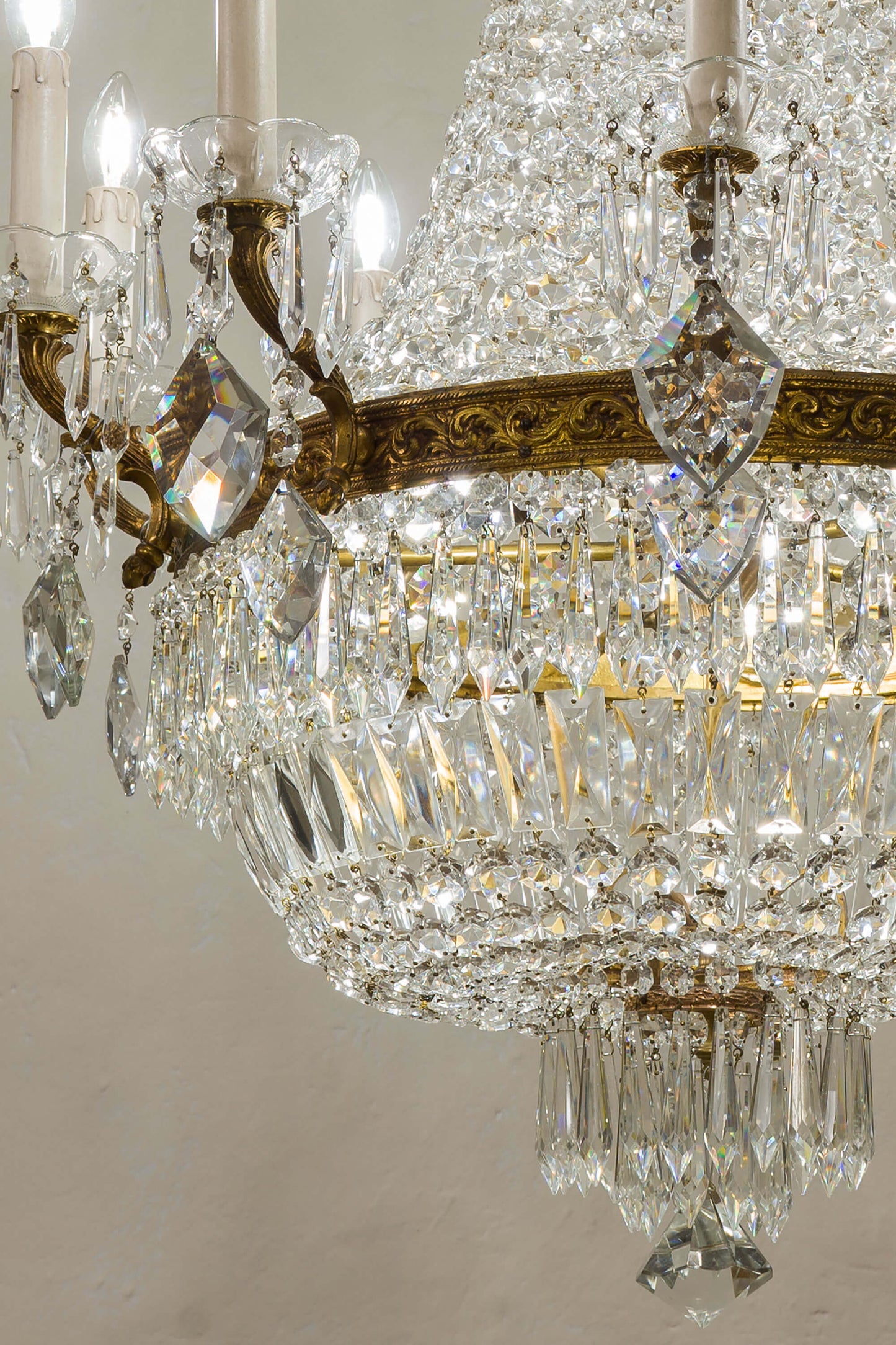 Lampadario di cristallo a sospensione, da soffitto | Lo Stile Italiano