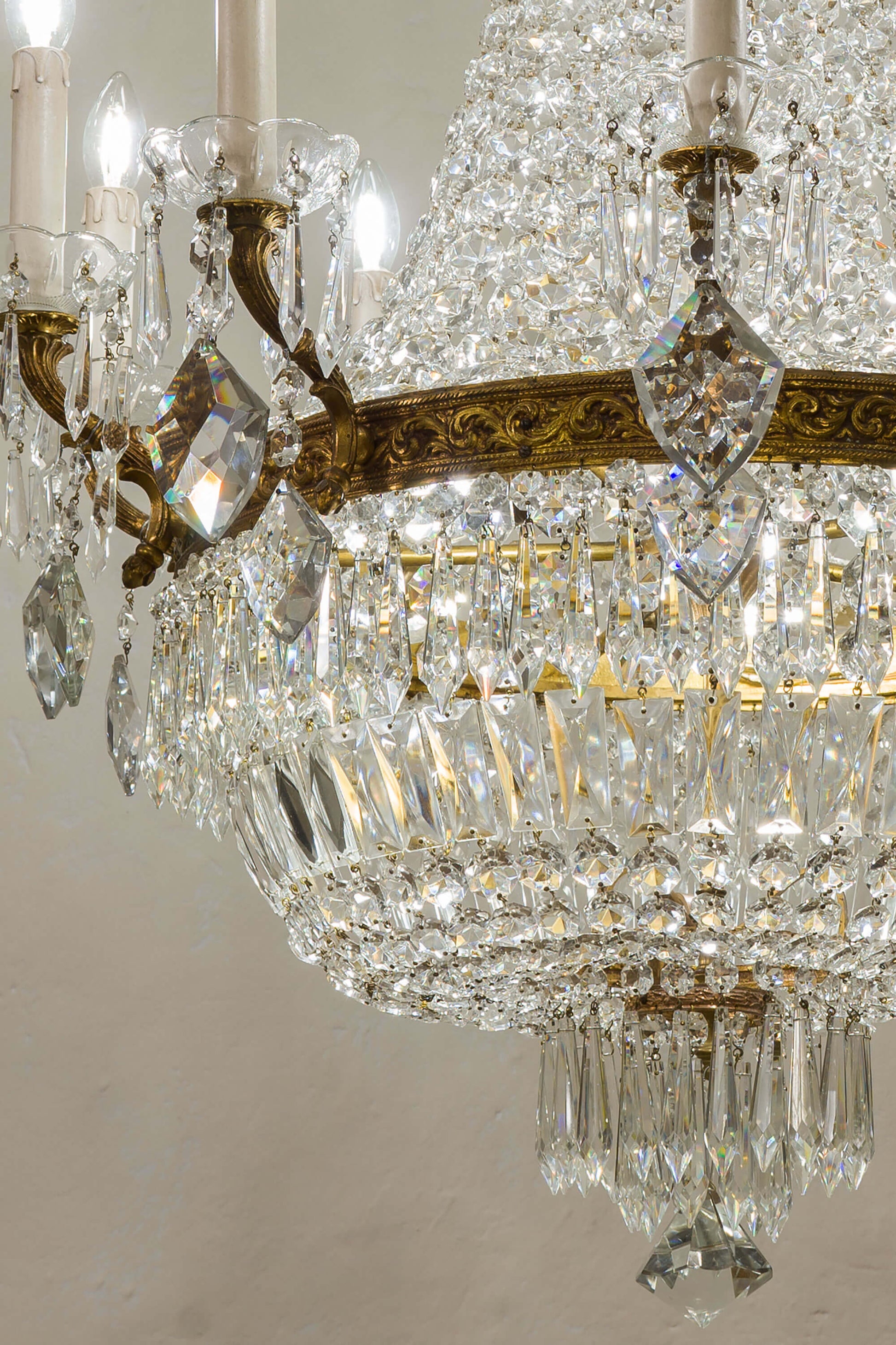 Lampadario di cristallo a sospensione, da soffitto | Lo Stile Italiano