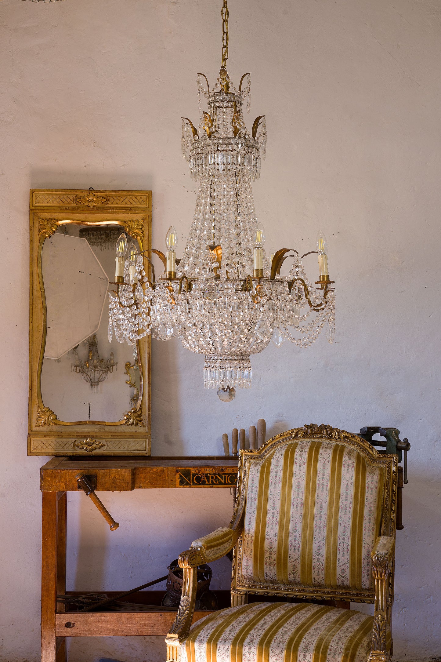 Antico lampadario impero a mongolfiera con cristalli pendenti, 8 luci-Lo Stile Italiano