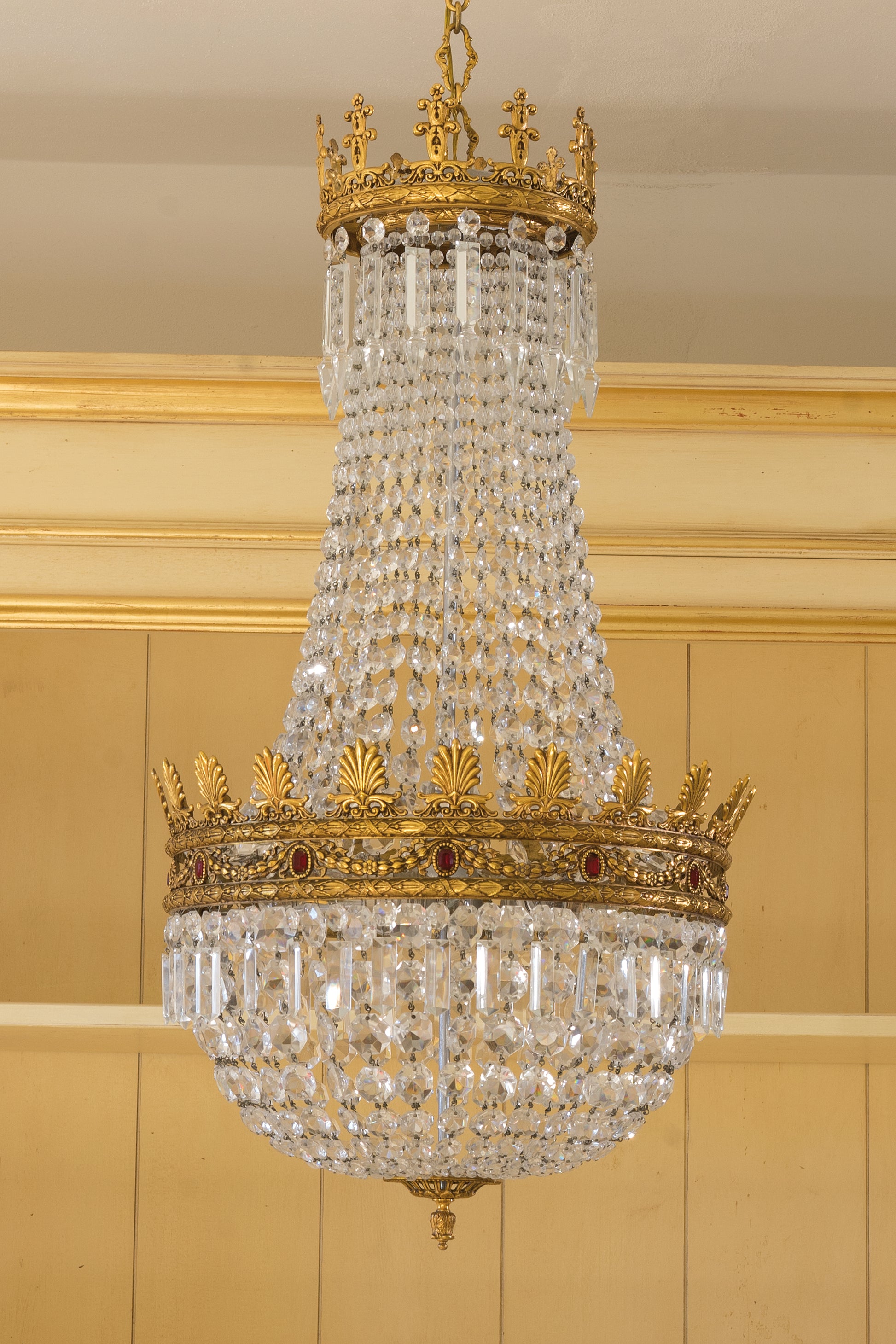 Lampadario di cristallo stile impero, struttura ottone dorato, Vintage-Lo Stile Italiano