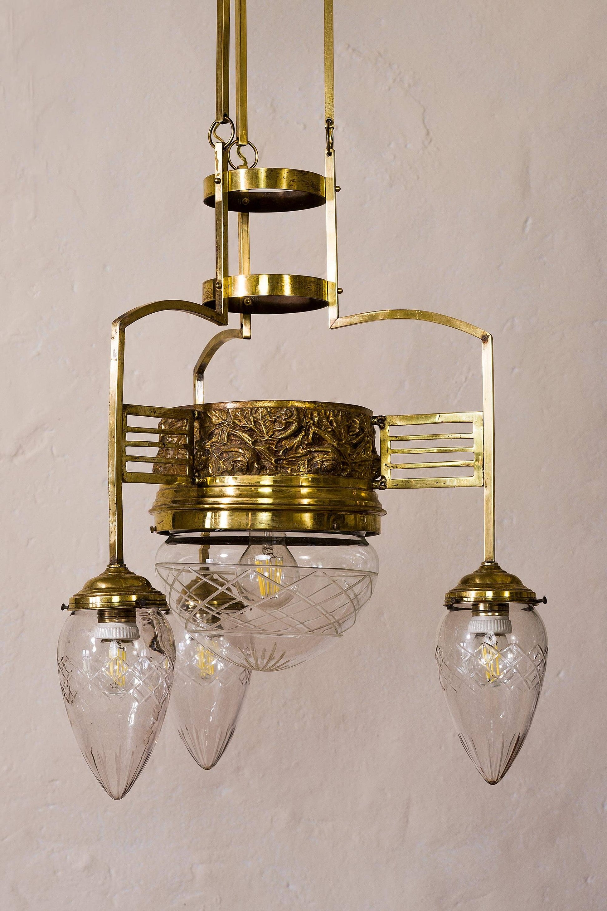 Lampadario da camera antico a quattro luci. | Lo Stile Italiano