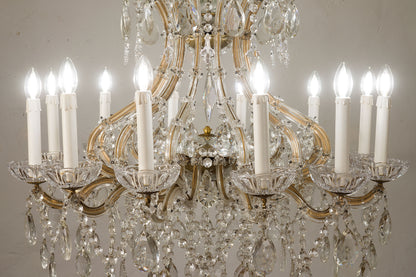 Grande lampadario Maria Teresa 12 Luci, con gocce pendenti, Italia anni '40 - Lo Stile Italiano