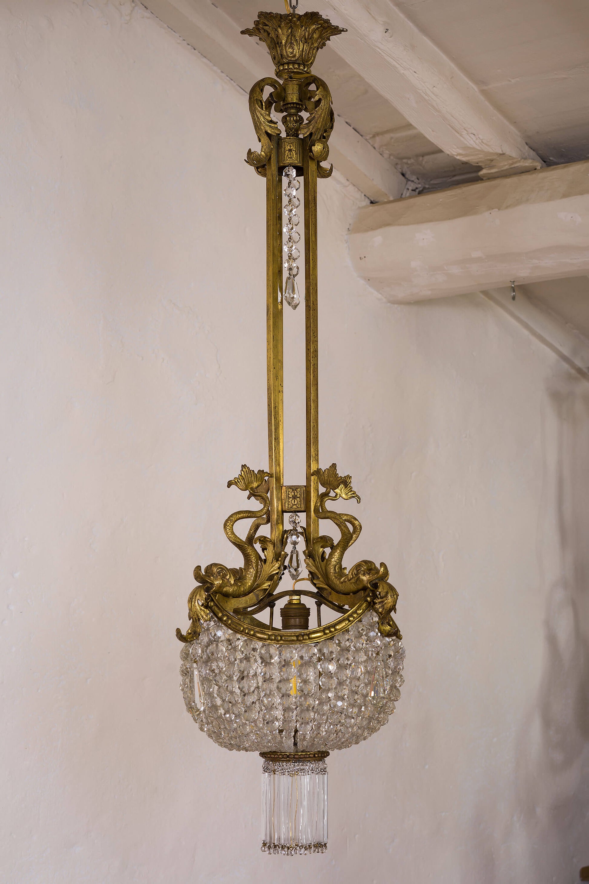 Lampadario Antico da bagno a forma di mongolfiera. | lo Stile Italiano