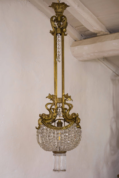 Lampadario Antico da bagno a forma di mongolfiera. | lo Stile Italiano