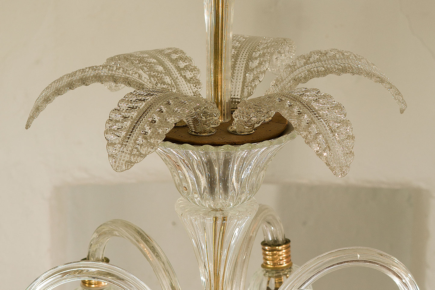 Un'elegante aggiunta per il tuo spazio: lampadario in vetro soffiato italiano.. | Lo Stile Italiano