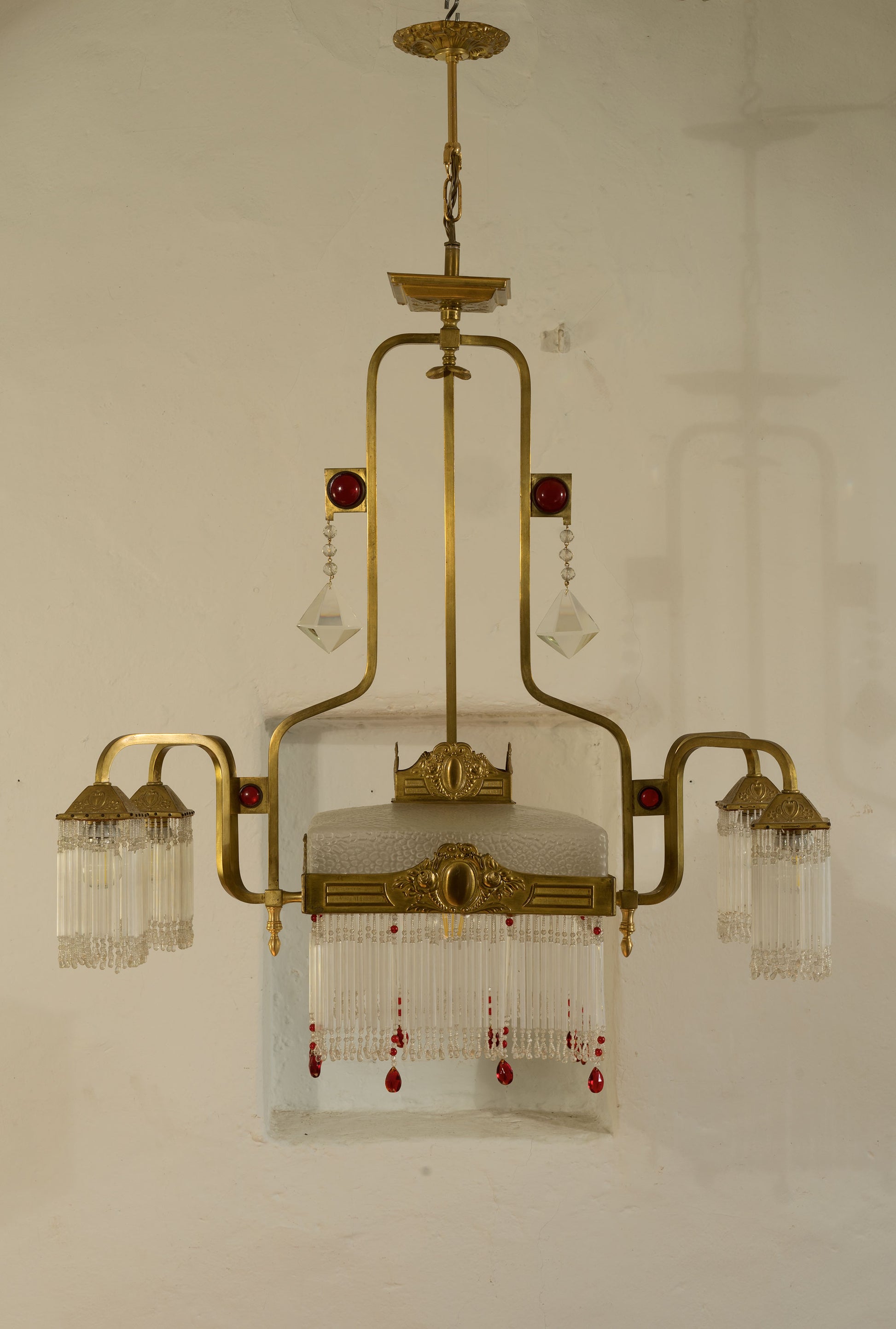 Lampadario antico Art Dèco con 5 luci arricchito da cannule in vetro di Murano satinate-Lo Stile Italiano