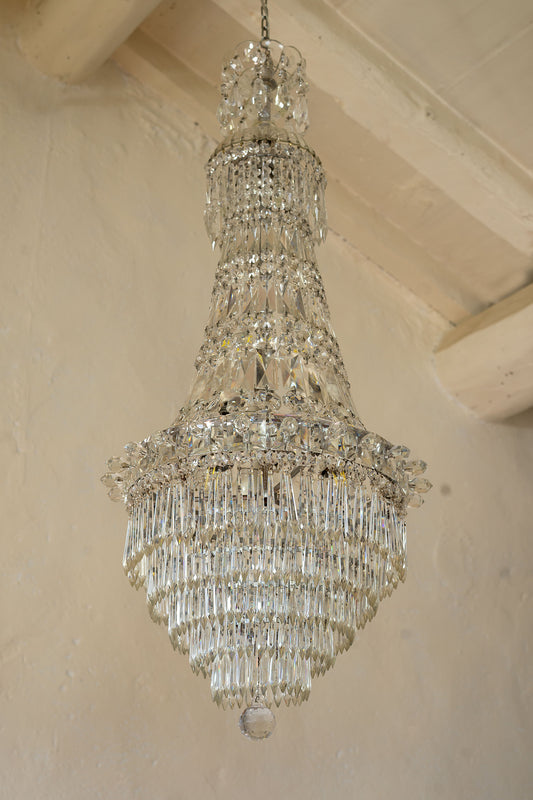 Lampadario Art Nouveau realizzato in cristallo di Boemia, la struttura è in ottone Nichelato-Lo Stile Italiano