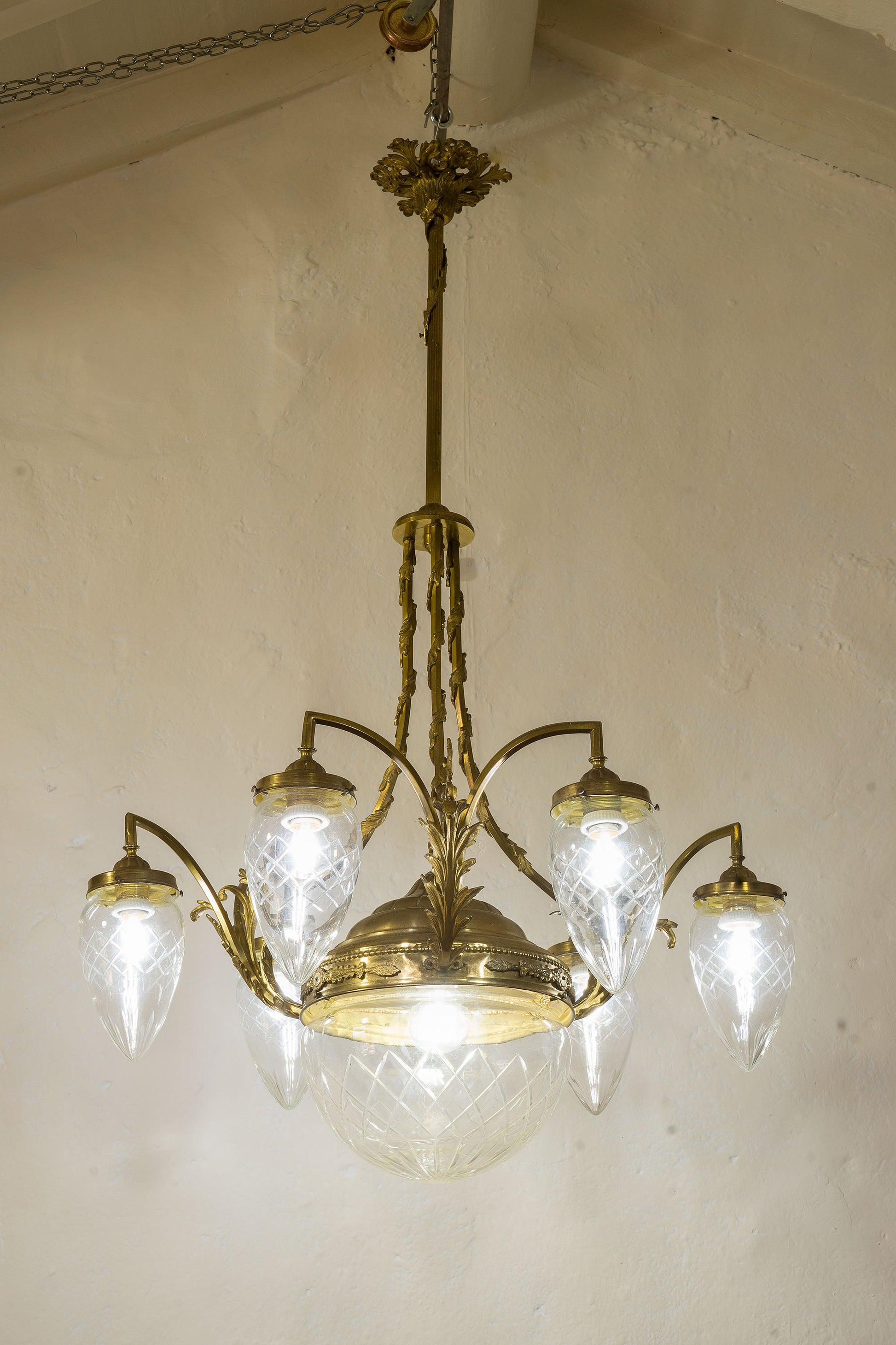 Lampadario Art Nouveau risalente a i primi anni 900 periodo della Belle Epoque.-Lo Stile Italiano