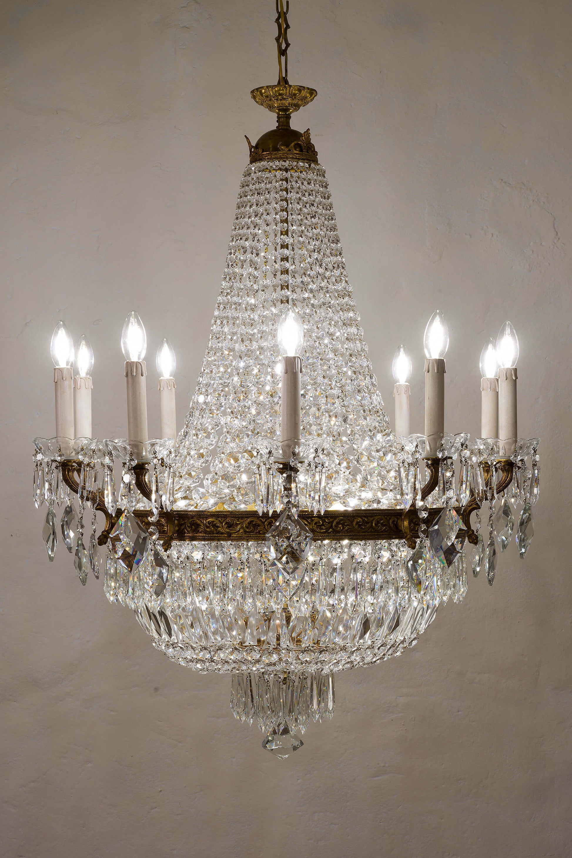 Grande lampadario da soggiorno antico, restaurato | Lo Stile Italiano