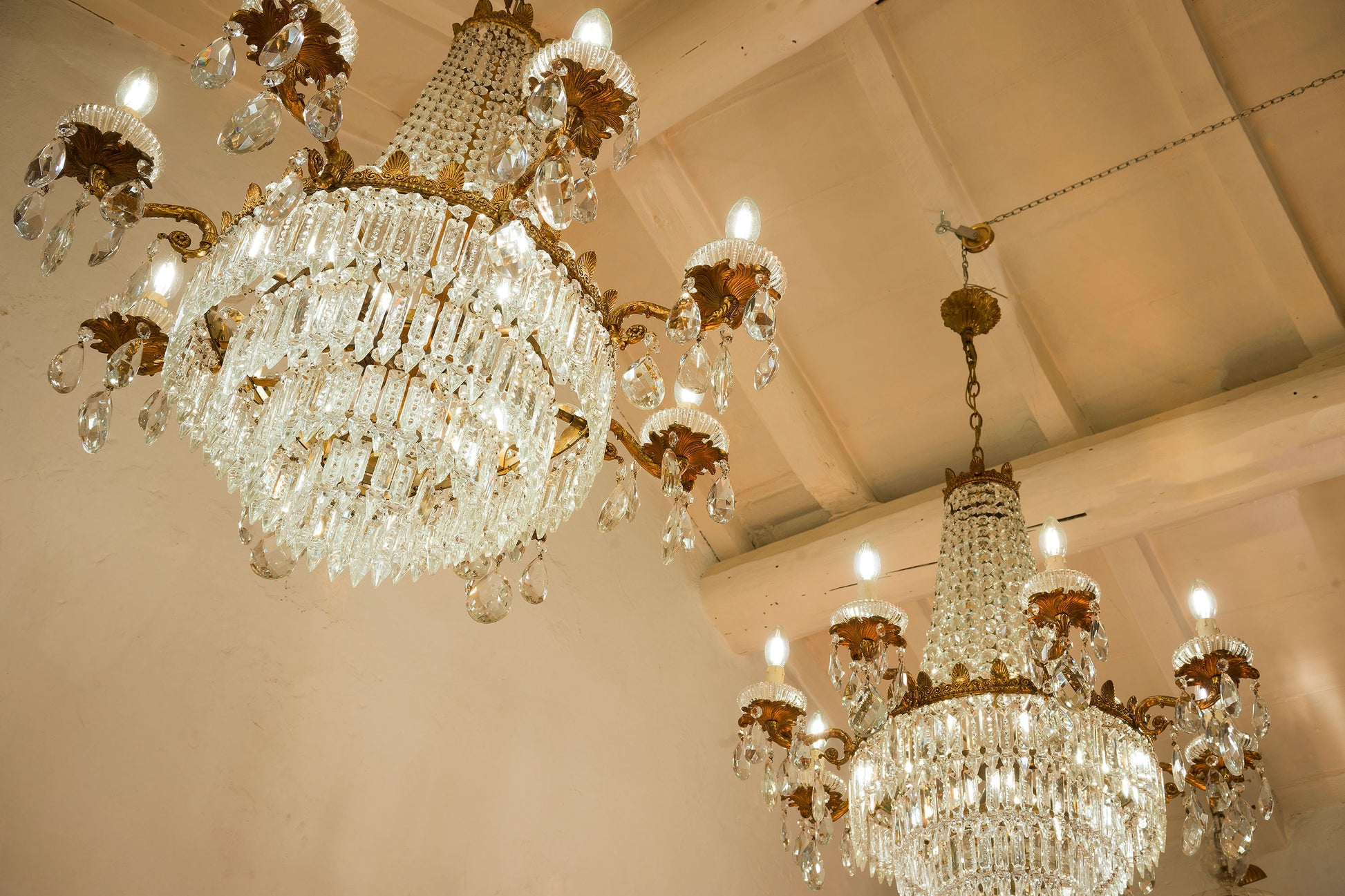 lampadari di cristallo antichi, con gocce pendenti-Lo Stile Italiano