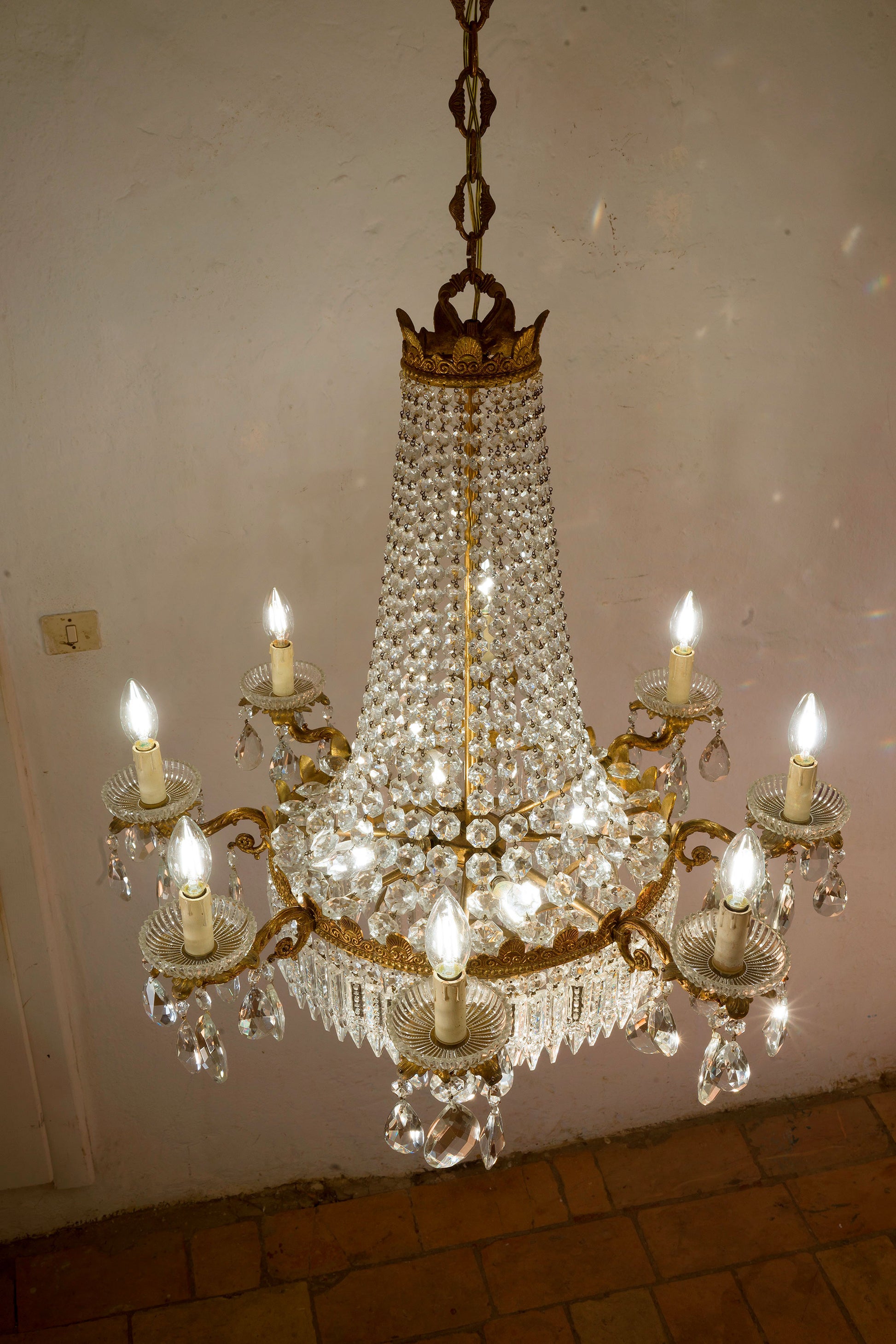 Lampadario Art Nouveau a 12 luci con candele di legno e piattino colacera-Lo Stile Italiano